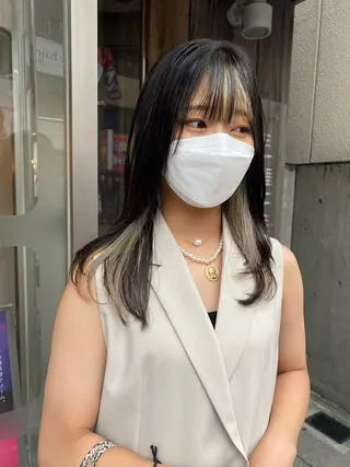セミロング カラー パーマ ヘアアレンジ メンズ キッズ ネイル mana 暖色カラーカットのヘアスタイル