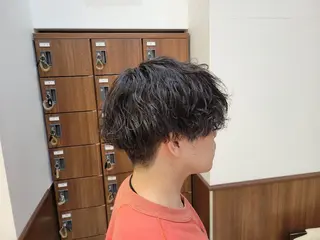 メンズ パーマ 渡辺 将功のヘアスタイル