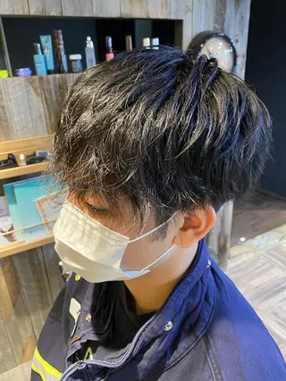ショート パーマ メンズ 寳泉 章弘のヘアスタイル