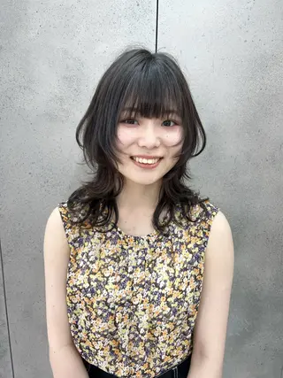 ミディアム カラー ウルフ🤍渋谷 🤍Mizukiのヘアスタイル
