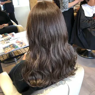 セミロング カラー 金子 富士のヘアスタイル