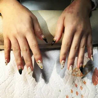 ネイル ＪＥＷＥＬ ＮＡＩＬのネイルデザイン