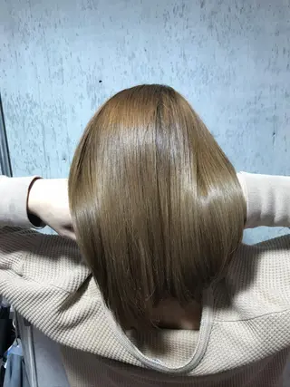 ミディアム 坂野 結子のヘアスタイル