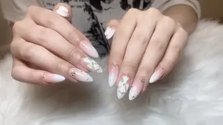 ネイル Rei _Nail 新宿のネイルデザイン