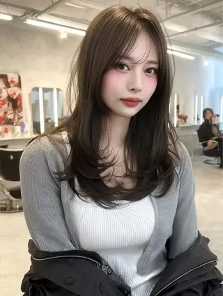 ロング カラー 鍋島 美華のヘアスタイル