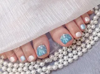 ネイル Queening 🦋のネイルデザイン