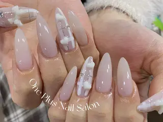 ネイル One Plus Nail Salonのネイルデザイン