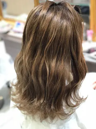ミディアム カラー 店長 小池アキトのヘアスタイル