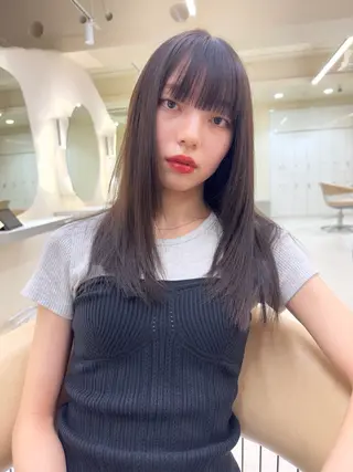 ロング カラー センターパート/ 暖色カラーayuのヘアスタイル