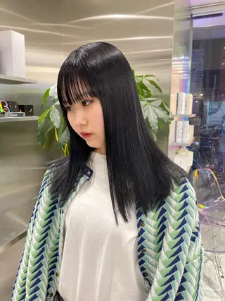 ミディアム カラー けいこ🍊ニュアンス ネイル/個性派ネイルのネイルデザイン