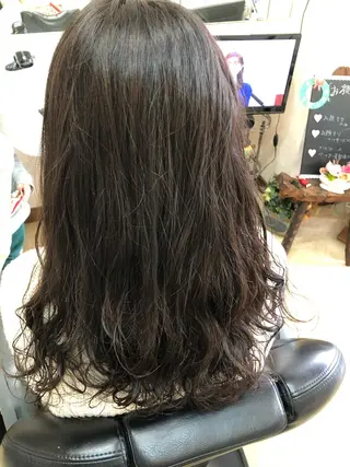 セミロング パーマ 石塚 浩のヘアスタイル