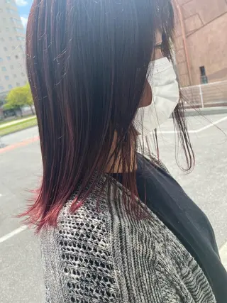 セミロング カラー 饒平名 知也のヘアスタイル