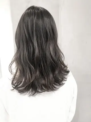 ミディアム カラー パーマ ヘアアレンジ ブリーチカラー🔥 パーマ【佐々木凌平】のヘアスタイル