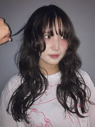 ミディアム パーマ ウルフ/レイヤー Miinaのヘアスタイル