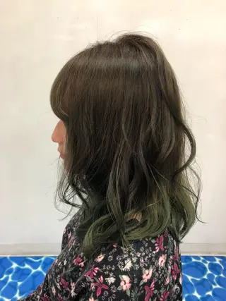 ミディアム CoCooN Hiromiのヘアスタイル