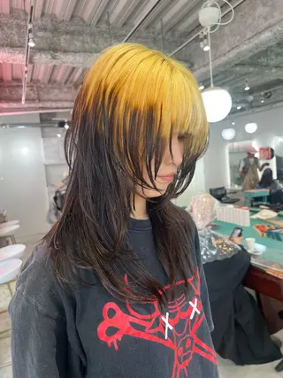 セミロング 💥ウルフカット デザインあんな💥のヘアスタイル