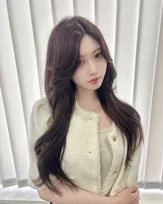 ロング カラー nanaka 🤍韓国ワンホンヘアのヘアスタイル