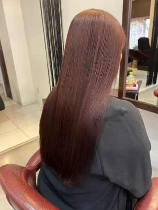 ロング 松山 優里のヘアスタイル