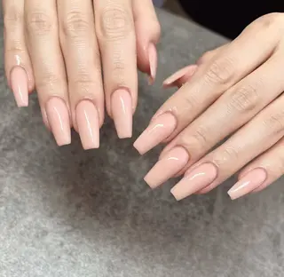 ネイル R inのネイルデザイン