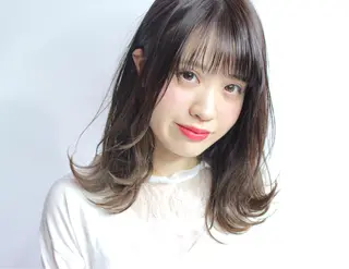 ミディアム カラー パーマ ヘアアレンジ トレンドヘア🩶 艶髪🩶yoshiのヘアスタイル