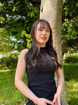 セミロング LOBBY HIMERIのヘアスタイル