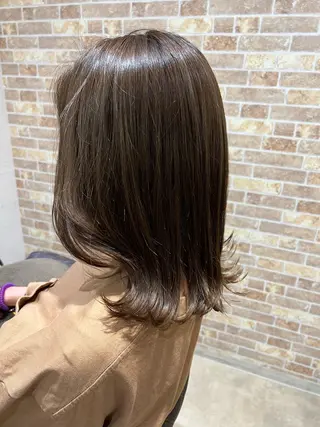 ミディアム 黒田 愛梨のヘアスタイル