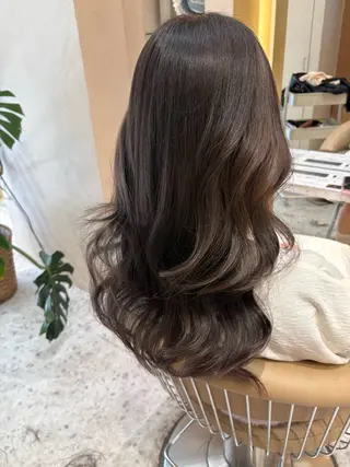 ロング Kanami/韓国風 /艶カラーのヘアスタイル