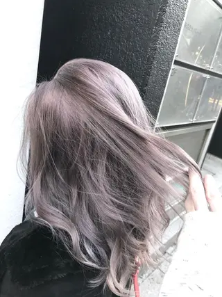 セミロング カラー 100%髪質改善特化 TRUNSのヘアスタイル