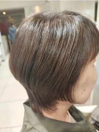 ショート カラー 清水 怜子のヘアスタイル