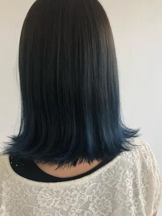 ミディアム カラー 松浦 圭希のヘアスタイル