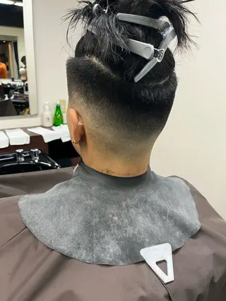 ミディアム メンズ ＢＡＲＢＥＲ koyoのヘアスタイル
