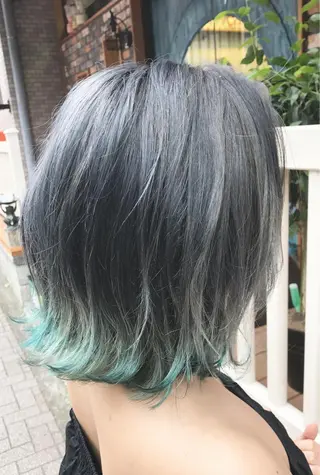 ミディアム カラー 平尾 拓也のヘアスタイル