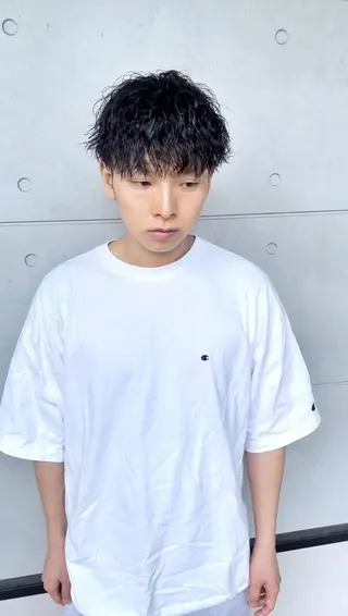 ショート パーマ メンズ メンズヘア特化 崎田 成人のヘアスタイル