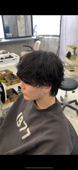 カラー パーマ メンズ RACCOON.TOKYO 渋谷店所属・メンズカット🐺 パーマ特化🔥舜のヘアスタイル