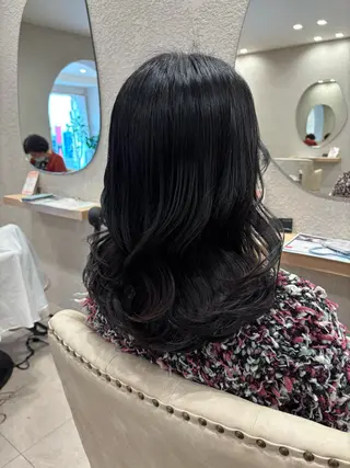 セミロング 透明感カラー⭐️🌈 野村玲美のヘアスタイル