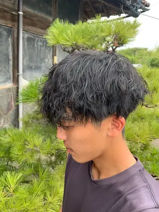 ショート パーマ メンズ レベンス田町 西谷悠のヘアスタイル