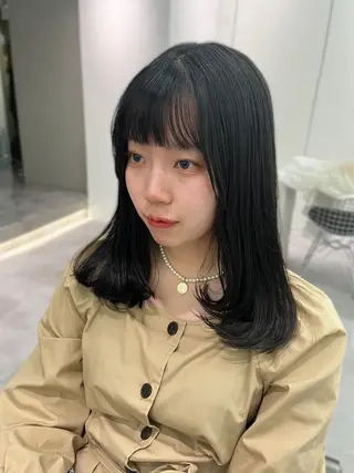 セミロング カラー ヘアアレンジ hazuki🐈⬛ 透明感カラーのヘアスタイル