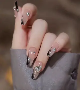 ネイル NailStudio YUZUKIのネイルデザイン