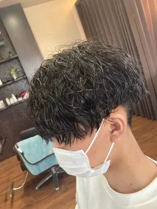 パーマ メンズ パーマが得意な【最高 悠斗】のヘアスタイル