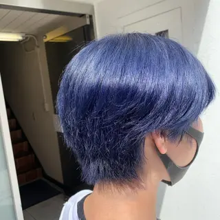 ショート カラー ｶﾉ / 艶カラー/レイヤーのヘアスタイル
