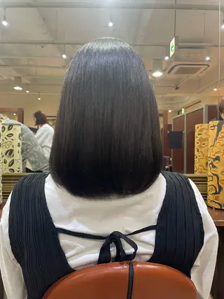 ミディアム くすみ あやなのヘアスタイル