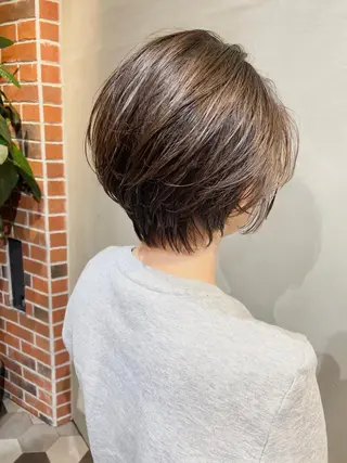 ショート カラー パーマ ヘアアレンジ 酸性縮毛矯正のプロ 杉山玲介のヘアスタイル