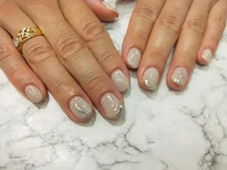 ネイル はばすみれ🎀ﾈｲﾙ 光ﾌｪｲｼｬﾙ ﾍｱのネイルデザイン