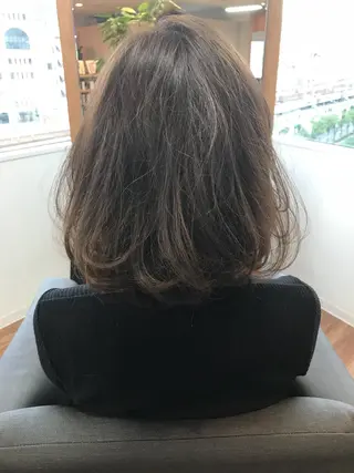 ショート カラー 松本 俊樹のヘアスタイル