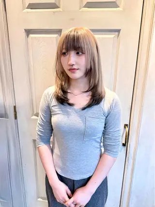 セミロング 千 田のヘアスタイル