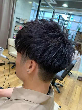 ショート カラー メンズ 天野 開のヘアスタイル