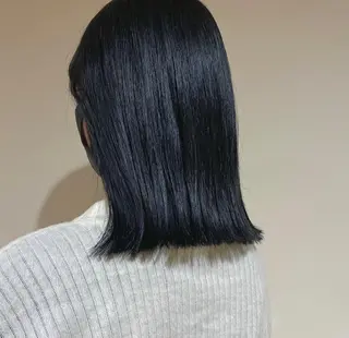 ミディアム io濱川 遥のヘアスタイル