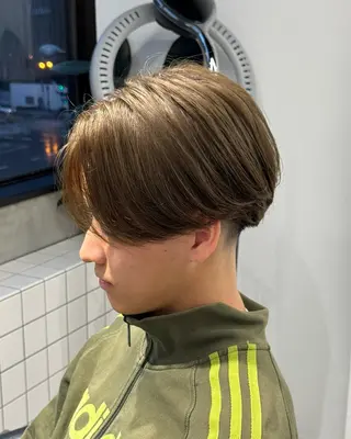ショート カラー メンズ STELLA所属・メンズ特化美容師 tassyのヘアスタイル