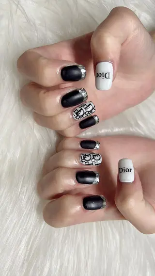 ショート ネイル 《LB》ラブリエ Nail&eyeのマツエク・マツパデザイン