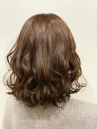 ミディアム カラー ViaLa Hair 🌈すずきたくむ✂︎のヘアスタイル